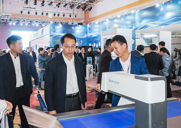 安徽省檔案局領(lǐng)導(dǎo)蒞臨 安徽省檔案局領(lǐng)導(dǎo)蒞臨